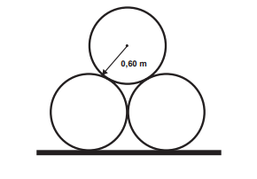  Representação de três circunferências empilhadas formando um triângulo e com raio de 0,6 m.