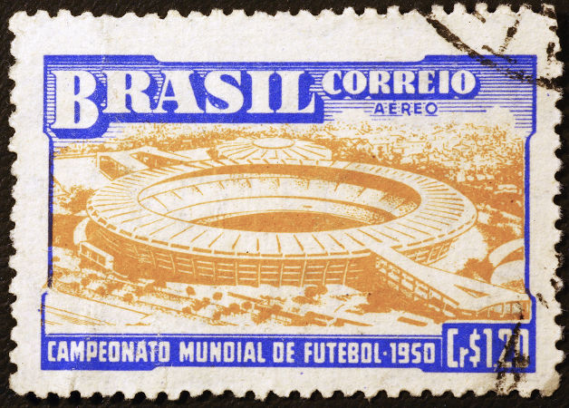 O Maracanã foi construído, a partir de 1948, para sediar jogos da Copa do Mundo de 1950.[1]