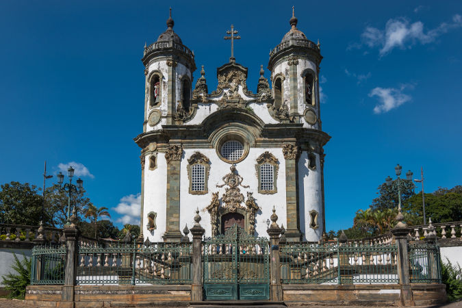 O projeto arquitetônico da Igreja São Francisco de Assis, em Ouro Preto, foi elaborado por Aleijadinho.