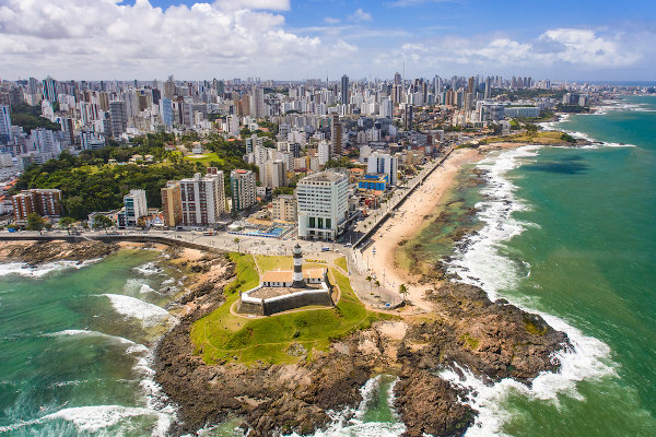 Salvador, capital do estado da Bahia, foi a primeira sede do governo brasileiro.