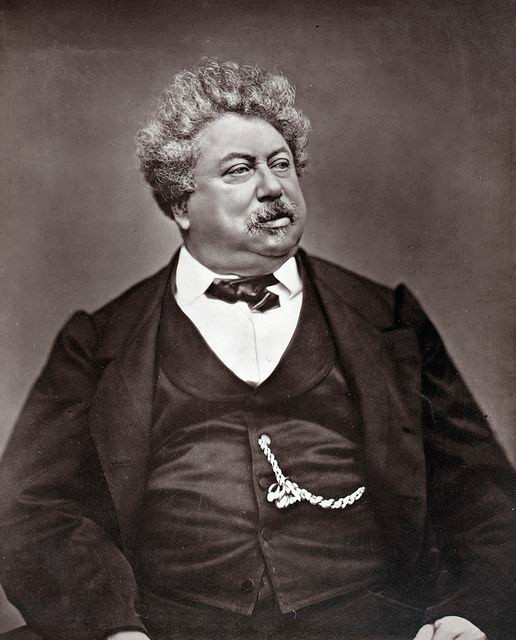 Alexandre Dumas, em fotografia de Étienne Carjat (1828-1906).
