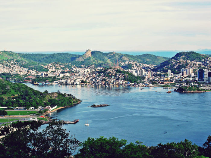 Vista aérea da ilha de Vitória, Espírito Santo.