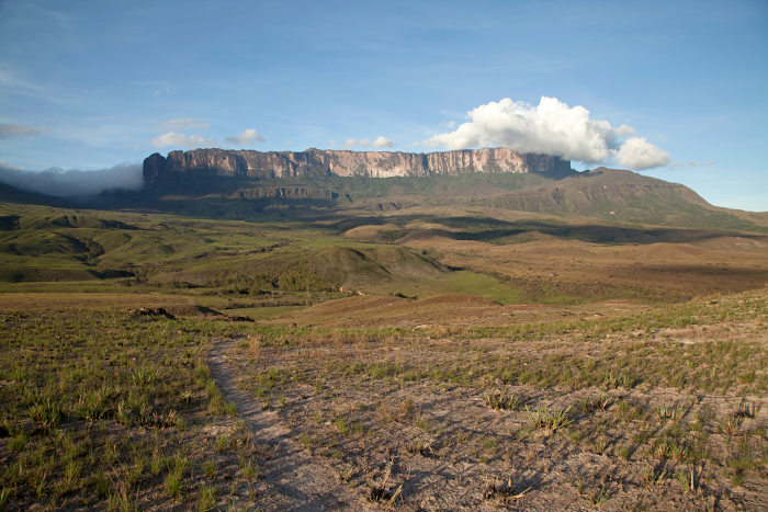 Monte Roraima, localizado no Planalto das Guianas, na América do Sul.