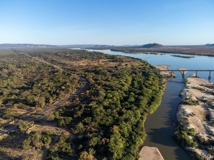 Rio São Francisco, localizado na Depressão Sertaneja-São Francisco, no Nordeste do Brasil. 