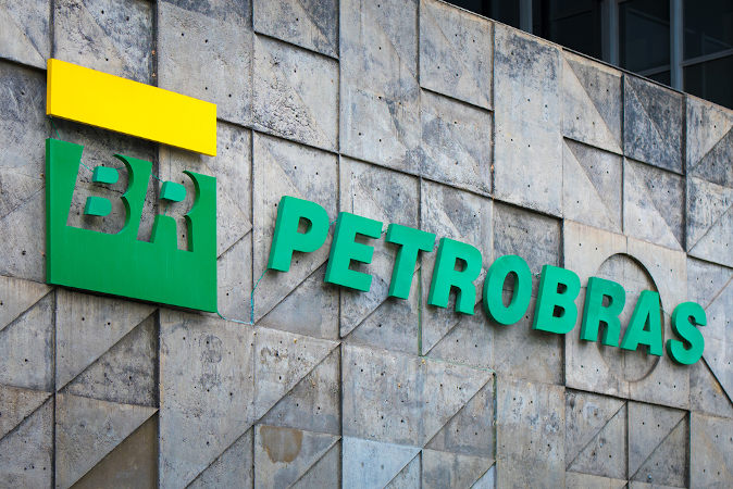 Fachada da Petrobras, empresa de economia mista.