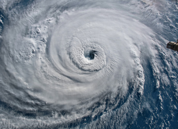 Vista superior do furacão Florence sobre o Atlântico, próximo aos Estados Unidos, no ano de 2018.