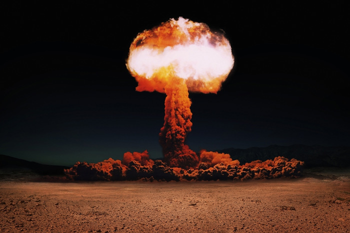  Nuvem de cogumelo resultante da explosão de uma bomba nuclear.