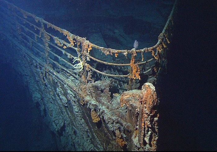 Destroços do RMS Titanic no fundo do oceano Atlântico. 
