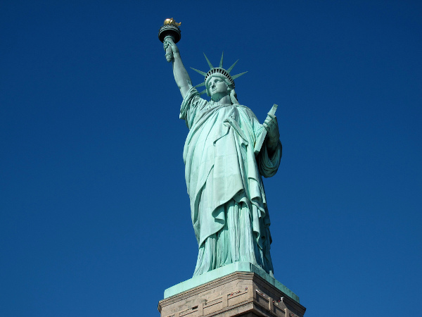 Estátua da Liberdade, vista de cima para baixo, em Nova Iorque, nos Estados Unidos.