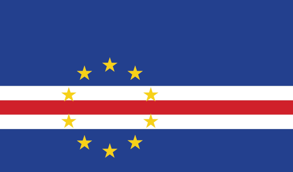 Bandeira de Cabo Verde nas cores azul, branco e vermelho e com um círculo formado por estrelas amarelas.