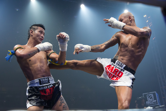  Competidores de muay thai, uma das principais artes marciais, durante uma luta.