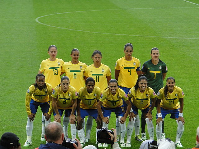 Jogadoras brasileiras na Copa do Mundo Feminina de 2011, na Alemanha. [2]