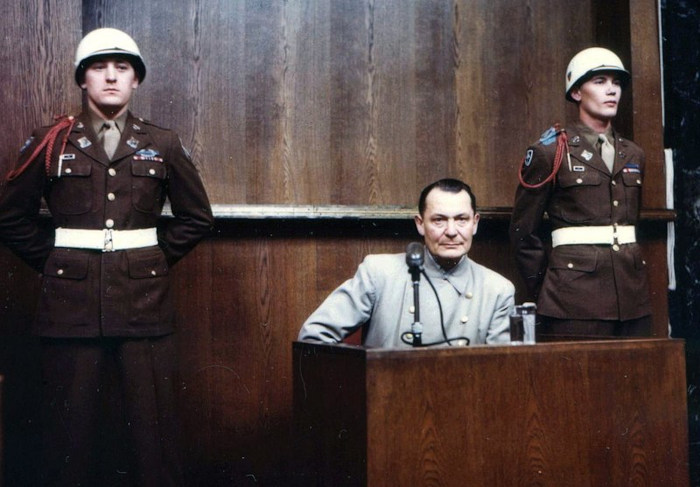 Hermann Goering durante interrogatório no Tribunal de Nuremberg, em 1946.