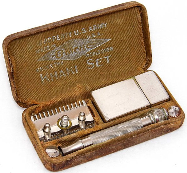 Kit da Gilette recebido por cada soldado dos Estados Unidos na Primeira Guerra.