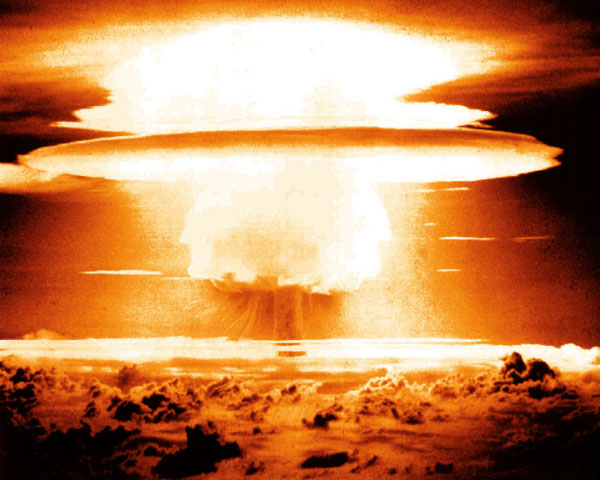 Teste nuclear da Operação Castle, conduzida pelos EUA em 1954, quando disputava a corrida armamentista contra os soviéticos.