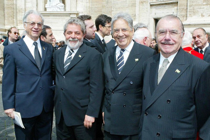 Itamar Franco, Lula, Fernando Henrique Cardoso e José Sarney, presidentes da Nova República.