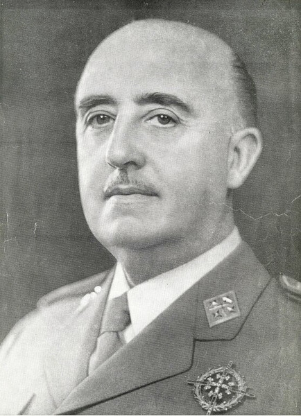 Fotografia do generalíssimo Francisco Franco, que liderou o franquismo.