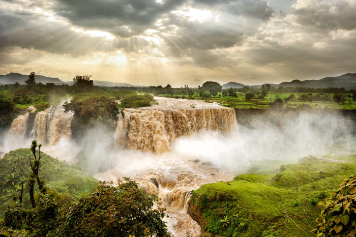 As cataratas do Nilo são quedas d’água oriundas dos terrenos planálticos percorridos por esse rio.