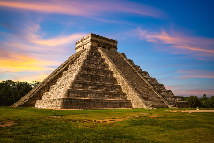 A antiga cidade de Chichén Itzá, onde fica a pirâmide de Kukulcan, no México, é patrimônio cultural da humanidade.