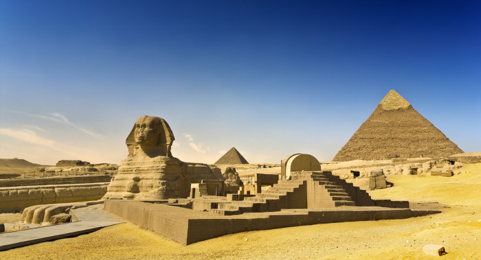 O campo de pirâmides que vai de Gizé a Dashur, no Egito, é um patrimônio cultural material tombado pela Unesco.