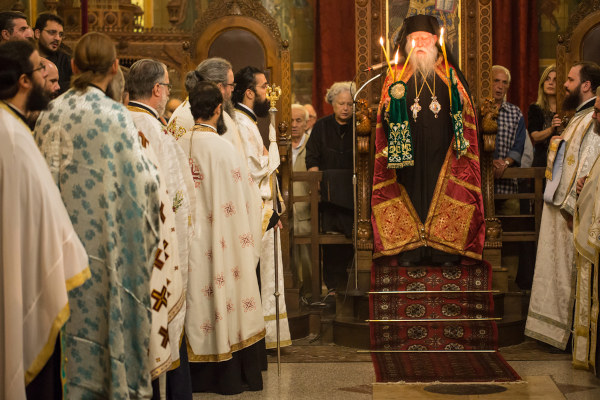 Patriarca da Igreja Ortodoxa, originada após o Cisma do Oriente, em ritual religioso.