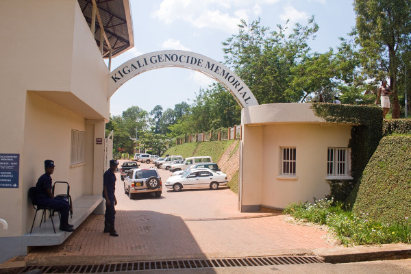Entrada do Memorial do Genocídio em Kigali, Ruanda, em 1994.