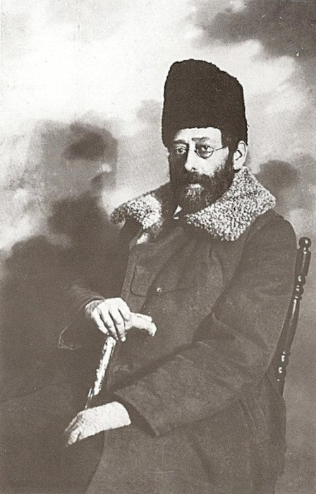 Fotografia de Julius Martov em texto sobre bolcheviques e mencheviques. 