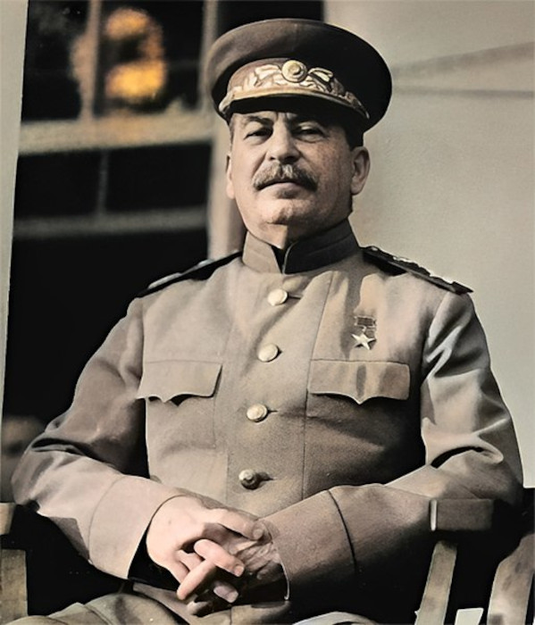 Fotografia de Josef Stalin em texto sobre bolcheviques e mencheviques. 
