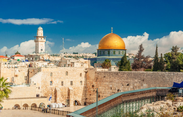 Muro das Lamentações e Cúpula da Rocha, na cidade de Jerusalém, em Israel.