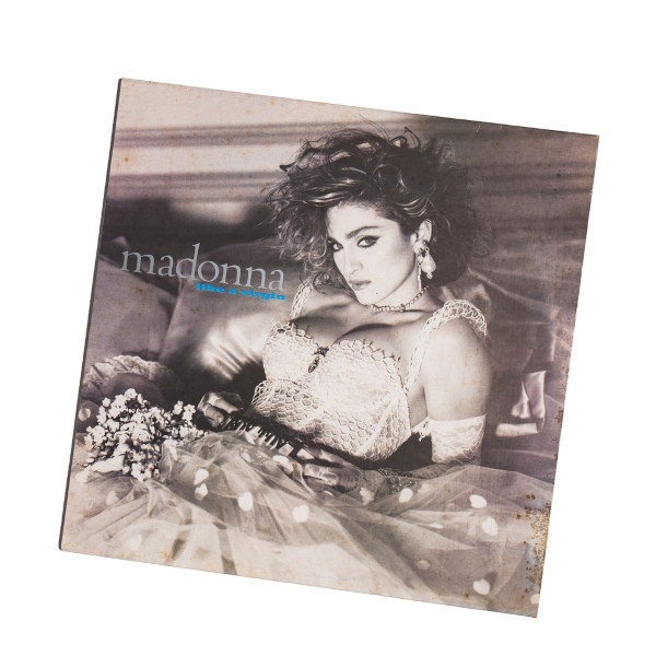 Madonna na capa do álbum “Like a virgin”, de 1984.