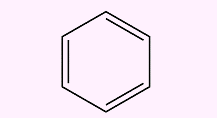 Benzeno, exemplo de cadeia aromática, uma classificação das cadeias de carbono.