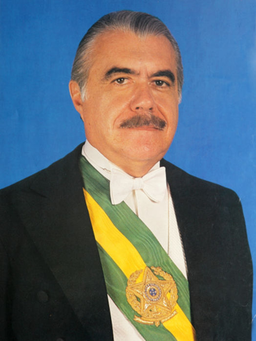 Foto oficial de José Sarney como presidente do Brasil, registro importante ligado ao governo José Sarney.