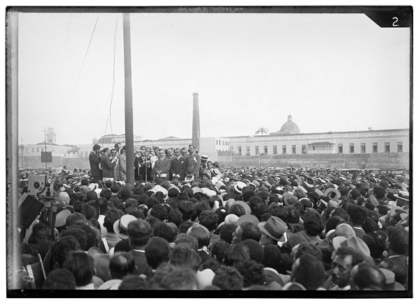 Getúlio Vargas em comício pela Aliança Liberal, que liderou a Revolução de 1930.