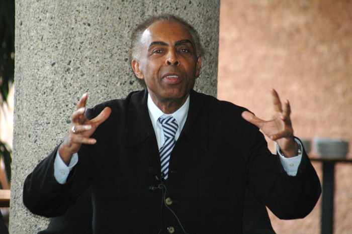 Gilberto Gil atuando como ministro da cultura em conferência realizada em Berlim em 2007.