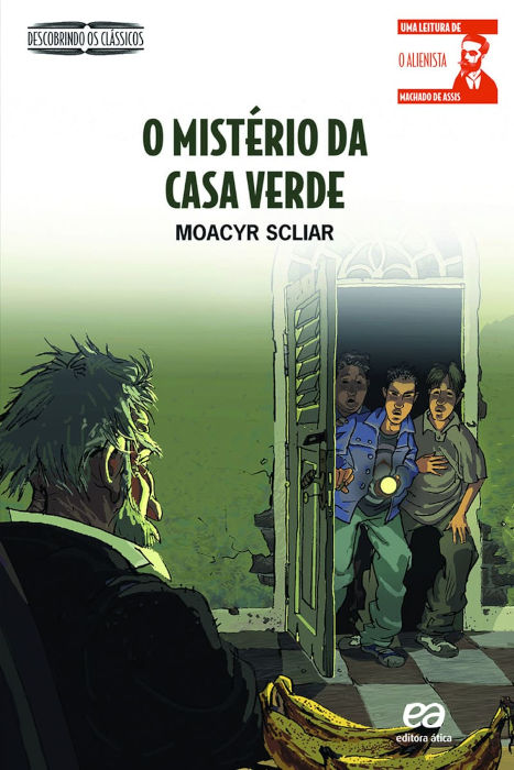 Um homem observa três garotos entrando pela porta, ilustração da capa do livro O mistério da Casa Verde, de Moacyr Scliar.