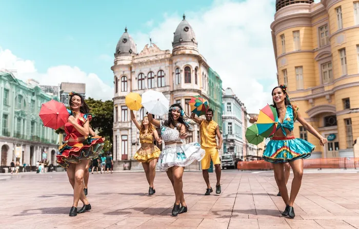 Danças folclóricas no Brasil