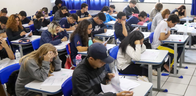 estudantes provão paulista