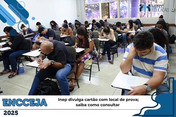 Candidatos em sala de provas do Encceja