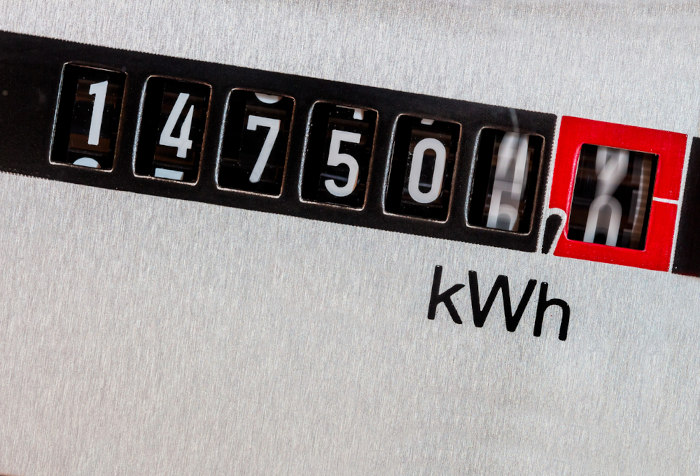 Medidor de eletricidade mede a eletricidade consumida em kWh. [imagem_principal]