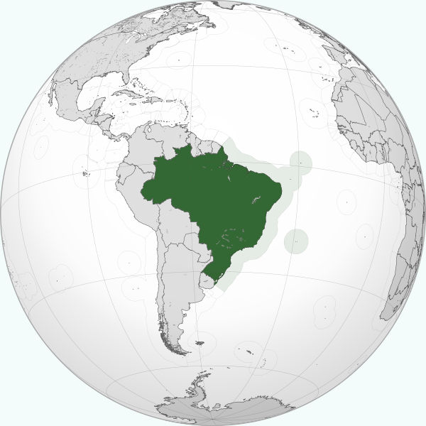 Globo terrestre mostrando a localização do território brasileiro no mundo.
