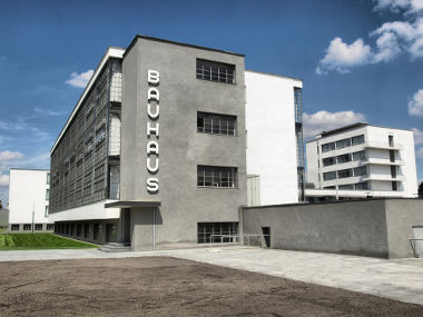 Fachada da Escola Bauhaus em Dessau, Alemanha