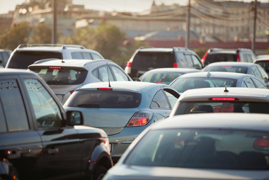 Mobilidade urbana A mobilidade urbana é um grande desafio para o Brasil na atualidade