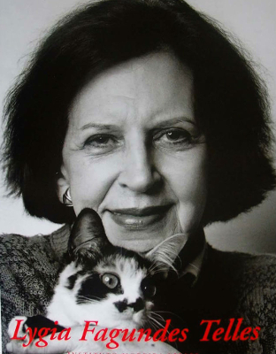 Lygia Fagundes Telles Lygia Fagundes Telles é uma das maiores escritoras da Literatura brasileira. Produziu, ao longo de sua carreira, diversos romances e livros de contos