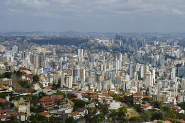 Belo Horizonte Belo Horizonte forma a terceira maior região metropolitana do Brasil