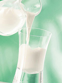 Intolerância à lactose: incapacidade de digerir a lactose, devido à deficiência ou ausência da enzima lactase.