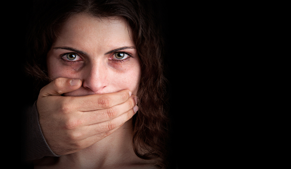 Medo impede que muitas vítimas de abuso sexual denunciem seus agressores