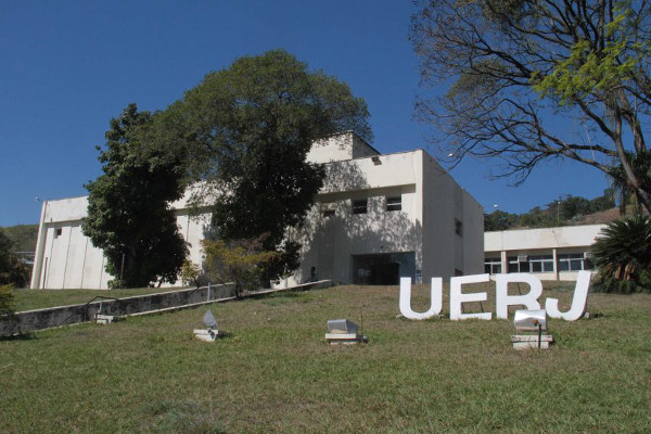 Na foto, fachada da Universidade do Estado do Rio de Janeiro