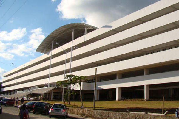 A Universidade possui campi nos municípios de Campina Grande, Lagoa Seca, Guarabira, Catolé da Rocha, João Pessoa, Monteiro, Patos e Araruna