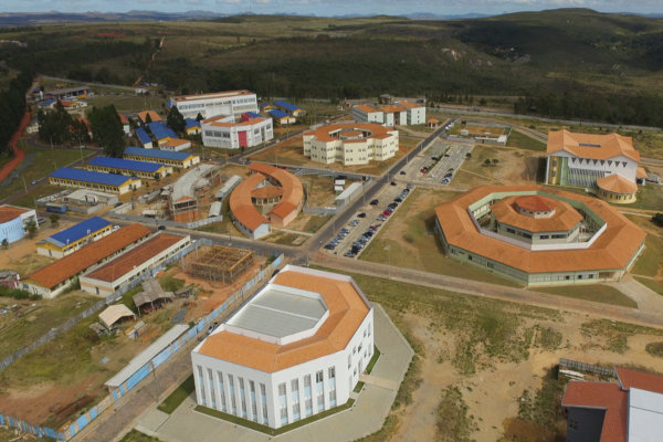 Universidade Federal dos Vales do Jequitinhonha e Mucuri  em Minas Gerais