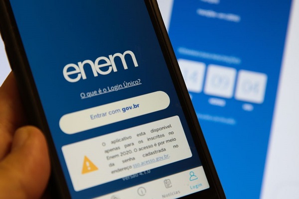 Tela de celular no aplicativo do Enem